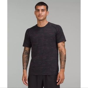 Lululemon short sleeve tshirt